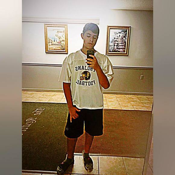 Meet your Posher, Diego - Picture 1 of 1